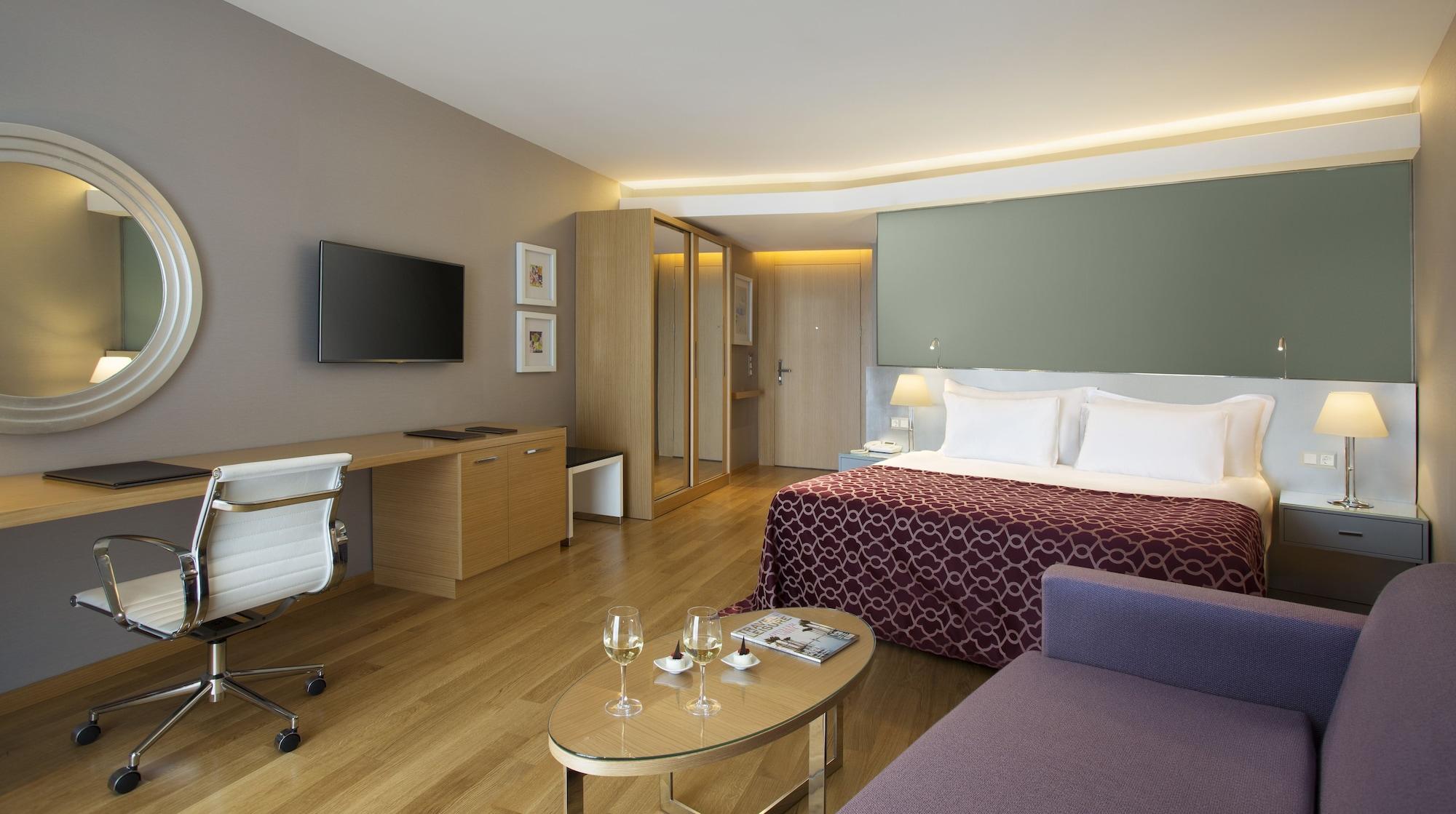 Akra Otel 5*