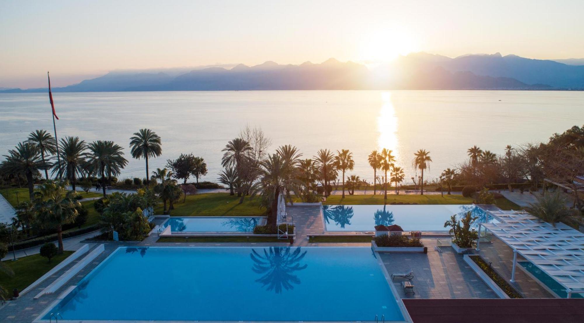 Akra Otel 5*