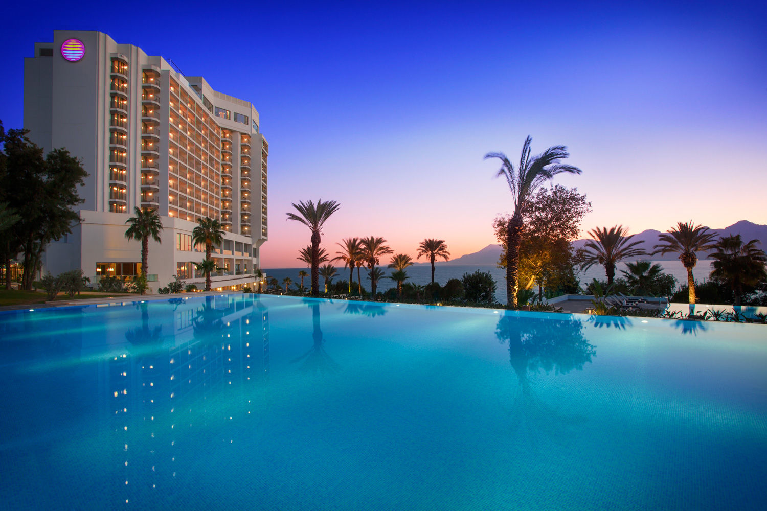 Akra Otel